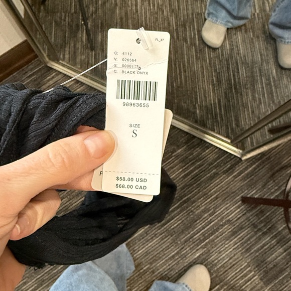 NWT Black Draped V-Neck Sleeveless Top - Picture 5 of 5